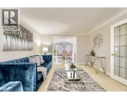 16 VOGUE Court - 7