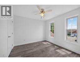 21 SPRINGGARDEN Crescent - 25