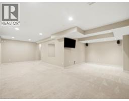 2 CHARTERHOUSE Crescent - 38