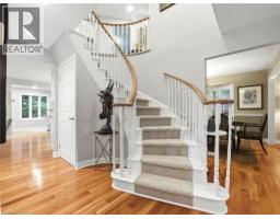 2 CHARTERHOUSE Crescent - 6