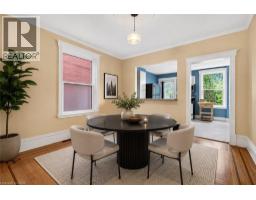 520 JOHN Street N - 1