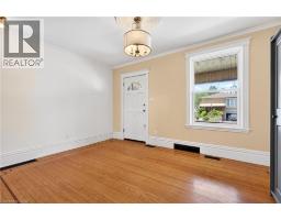 520 JOHN Street N - 11