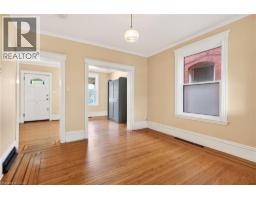 520 JOHN Street N - 16