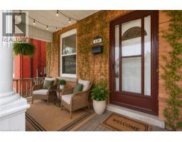 520 JOHN Street N - 3