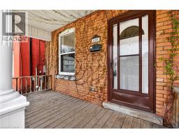 520 JOHN Street N - 4