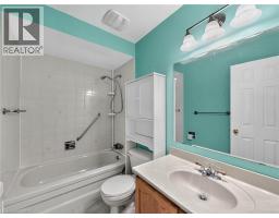 60 ATTWOOD Drive - 28