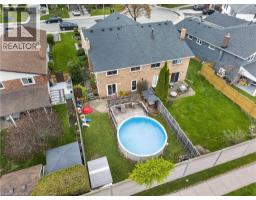 56 BROOKSTREAM Court - 38