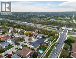 56 BROOKSTREAM Court - 41