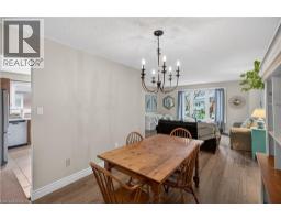 56 BROOKSTREAM Court - 9
