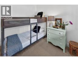 187 RAY Street N - 21