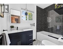 187 RAY Street N - 22