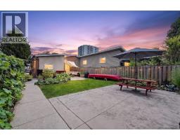 187 RAY Street N - 34