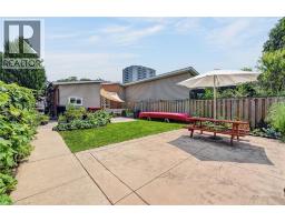187 RAY Street N - 37