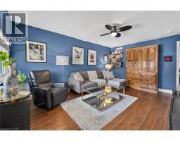 187 RAY Street N - 8