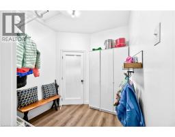 22 LINDA Crescent - 22