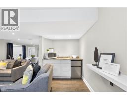 22 LINDA Crescent - 28