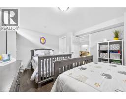 22 LINDA Crescent - 32
