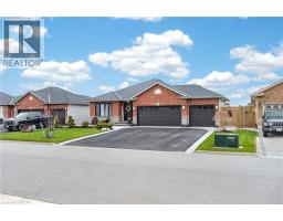 22 LINDA Crescent - 42