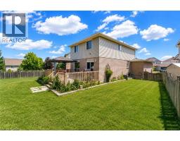 42 BRIARMEADOW Crescent - 35