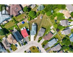 42 BRIARMEADOW Crescent - 40
