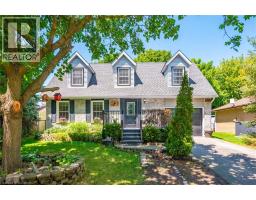 34 PEACHTREE Crescent - 1