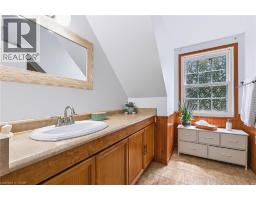 34 PEACHTREE Crescent - 26