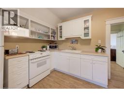 46 ELLEN Street W - 24