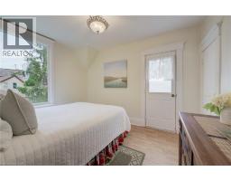 46 ELLEN Street W - 29