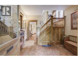 46 ELLEN Street W - 7