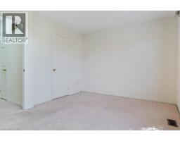 8 JIM BAIRD Mews - 35