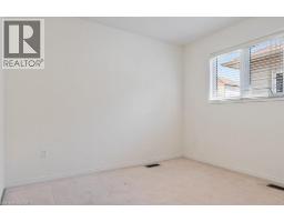 8 JIM BAIRD Mews - 41