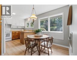 974 UNSWORTH Avenue - 12
