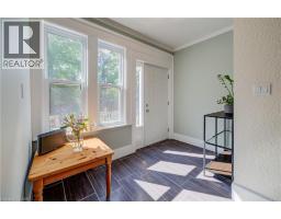 36 HEINS Avenue - 15