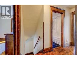 36 HEINS Avenue - 21