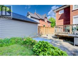 36 HEINS Avenue - 35