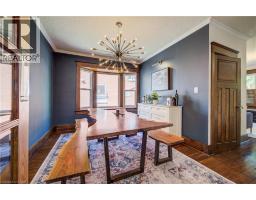36 HEINS Avenue - 4