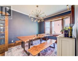 36 HEINS Avenue - 5
