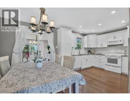 11 GRAYWOOD Court - 11