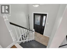 11 GRAYWOOD Court - 5