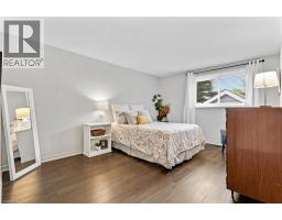 18 BISMARK Drive - 21