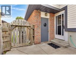 18 BISMARK Drive - 33