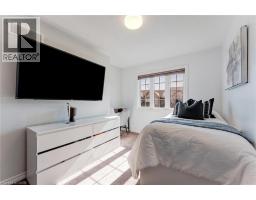 65 RENFREW Street - 19