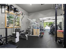 21 KERMAN Avenue - 13