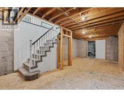 100 HARDALE Crescent - 31