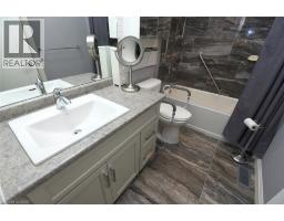 10 CRADDOCK Boulevard - 21