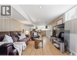 56 RENWICK Avenue - 30