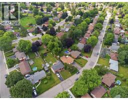 56 RENWICK Avenue - 44