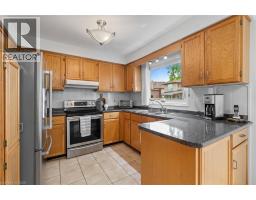 8 COCHRANE Avenue - 11