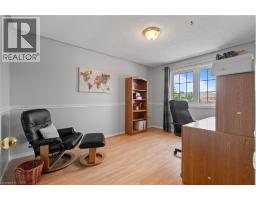 8 COCHRANE Avenue - 18