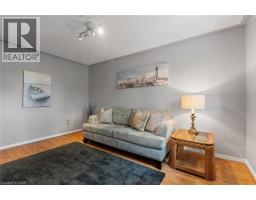 8 COCHRANE Avenue - 22